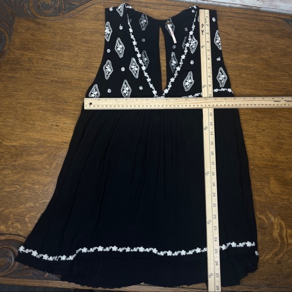Free People XS Embroidered Boho Sleeveless Floral Blouse​​​ - Picture 5 of 13